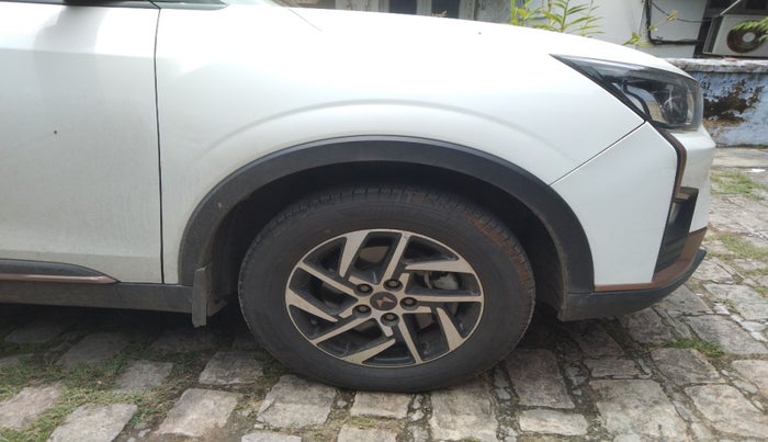 2023 Mahindra XUV400 EL 7.2 KW, Electric, Automatic, 50,967 km, tyre