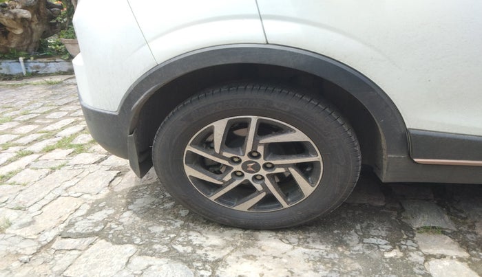2023 Mahindra XUV400 EL 7.2 KW, Electric, Automatic, 50,967 km, tyre