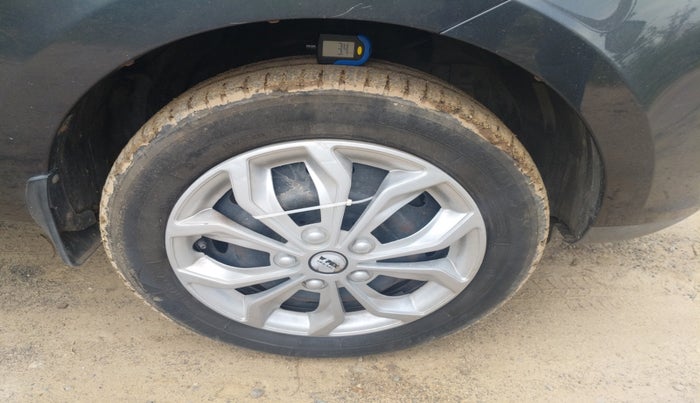 2015 Tata Zest XMS PETROL, Petrol, Manual, 66,697 km, tyre