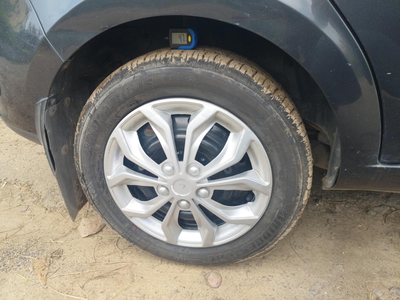 2015 Tata Zest XMS PETROL, Petrol, Manual, 66,697 km, tyre