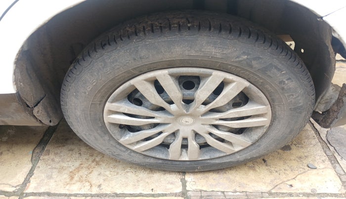 2014 Maruti Swift Dzire VDI, Diesel, Manual, 1,33,259 km, tyre