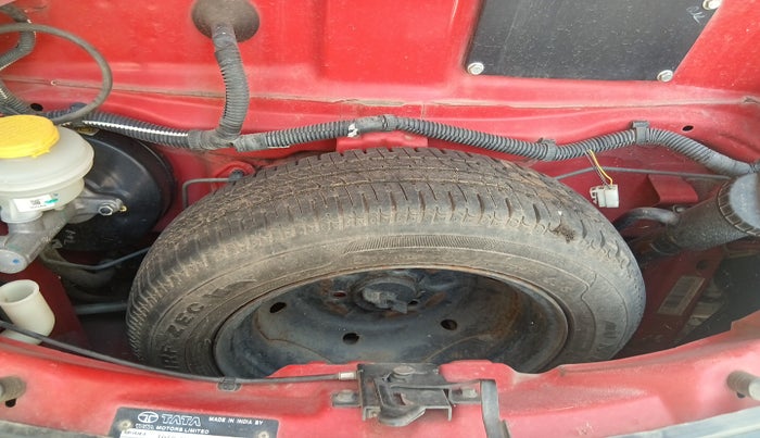 2011 Tata Nano STD, Petrol, Manual, 43,566 km, tyre