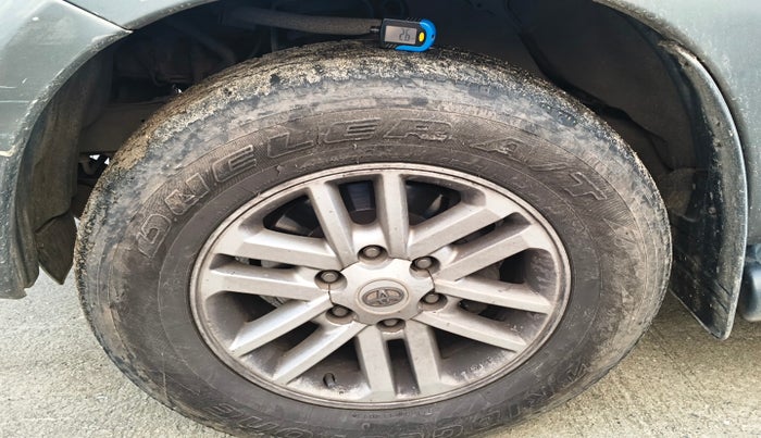 2013 Toyota Fortuner 3.0 4X2 AT, Diesel, Automatic, 1,11,310 km, tyre