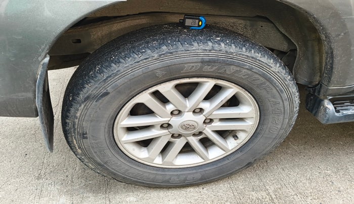 2013 Toyota Fortuner 3.0 4X2 AT, Diesel, Automatic, 1,11,310 km, tyre