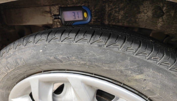 2010 Maruti Alto K10 LXI, Petrol, Manual, 87,429 km, tyre
