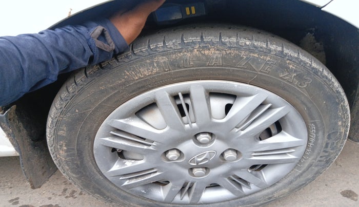 2012 Hyundai Santro Xing GLS, Petrol, Manual, 1,38,610 km, tyre