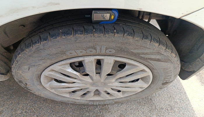 2015 Tata Bolt XM REVOTRON, Petrol, Manual, 77,026 km, tyre