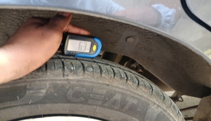 2022 Maruti Alto VXI, Petrol, Manual, 25,001 km, tyre