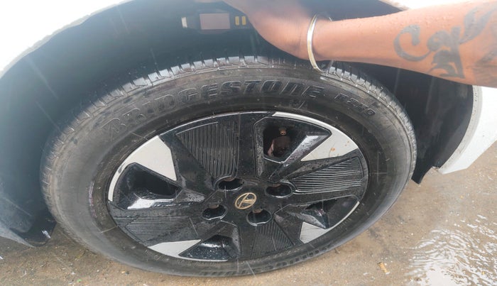 2024 Tata TIGOR XT iCNG, Petrol, Manual, 12,308 km, tyre