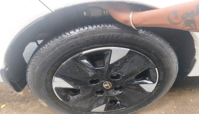 2024 Tata TIGOR XT iCNG, Petrol, Manual, 12,308 km, tyre