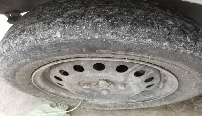 2014 Maruti Wagon R 1.0 VXI, Petrol, Manual, 1,28,445 km, tyre