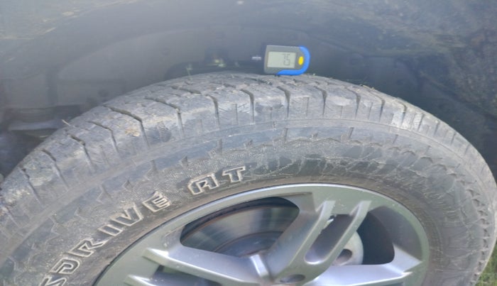 2024 Mahindra Thar LX D AT 4WD HT, Diesel, Automatic, 3,490 km, tyre