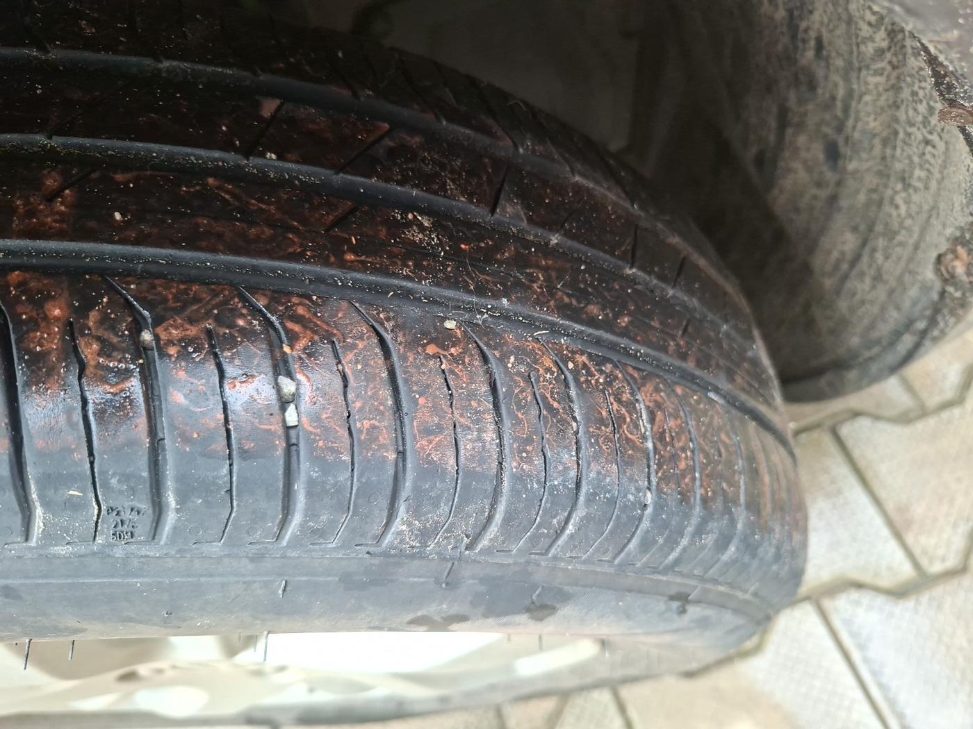 2013 Maruti Swift Dzire ZDI, Diesel, Manual, 71,206 km, tyre
