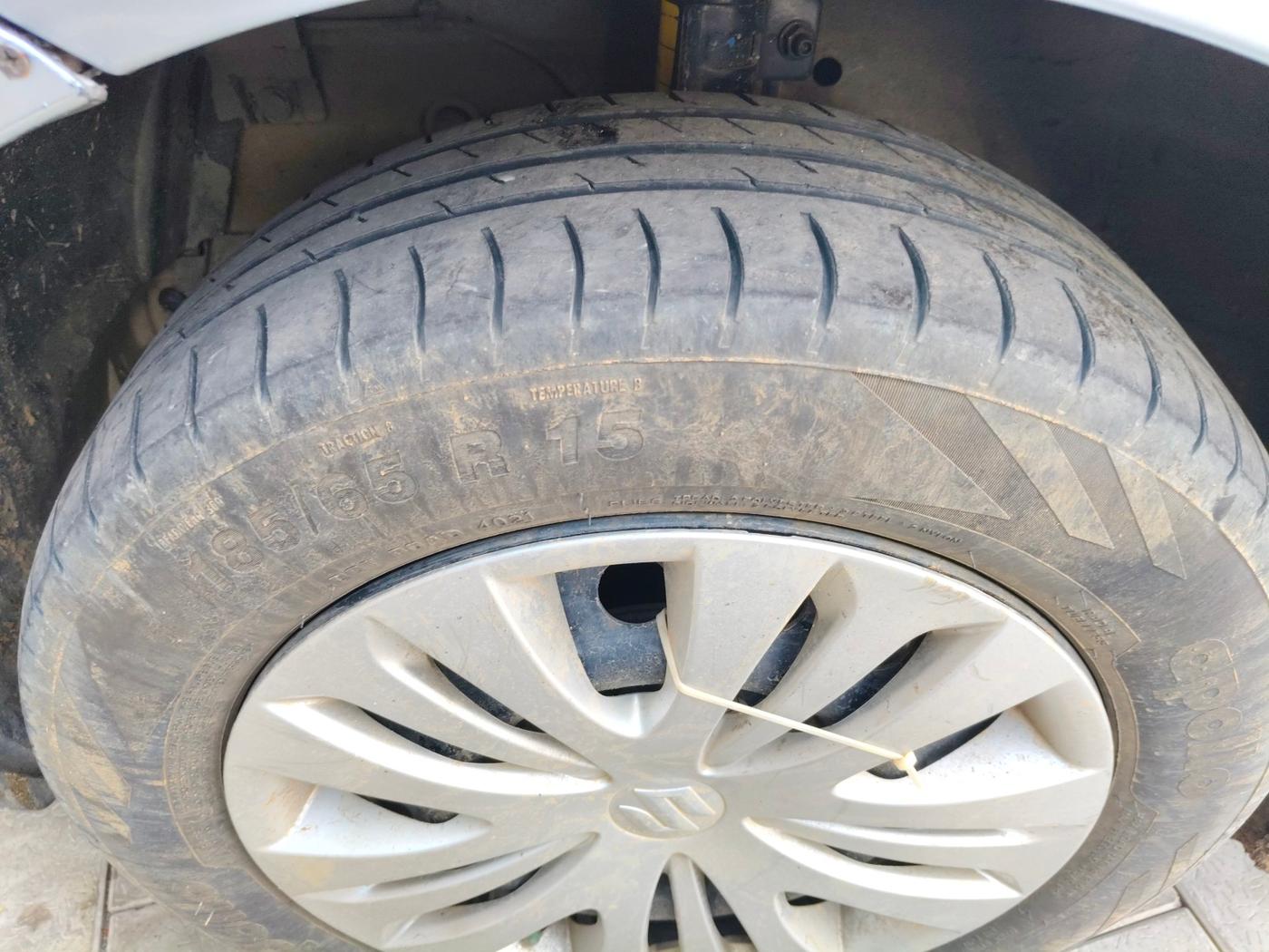2015 Maruti Ertiga VDI, Diesel, Manual, 1,04,000 km, tyre