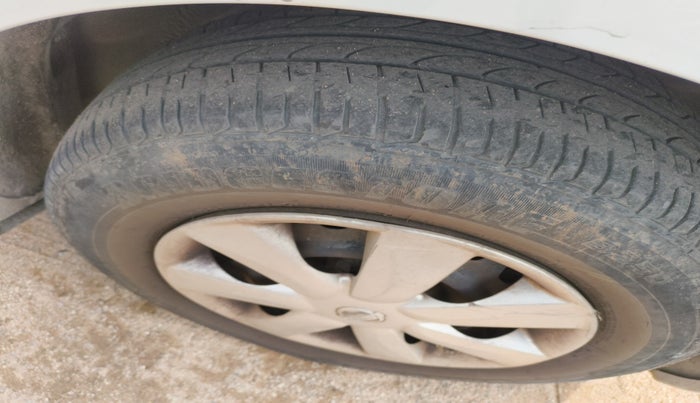 2013 Nissan Sunny XL DIESEL, Diesel, Manual, 1,02,297 km, tyre