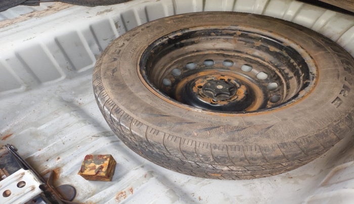 2013 Nissan Sunny XL DIESEL, Diesel, Manual, 1,02,297 km, tyre