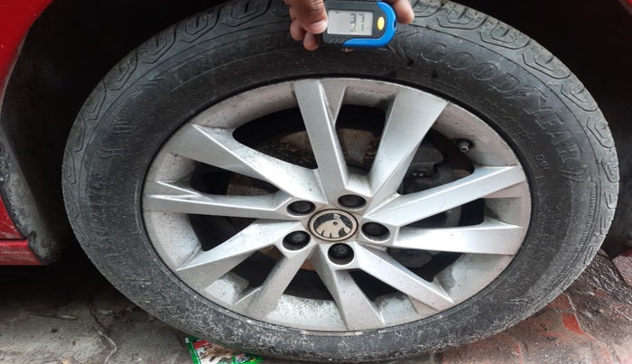 2022 Skoda SLAVIA AMBITION 1.0L TSI AT, Petrol, Automatic, 34,000 km, tyre