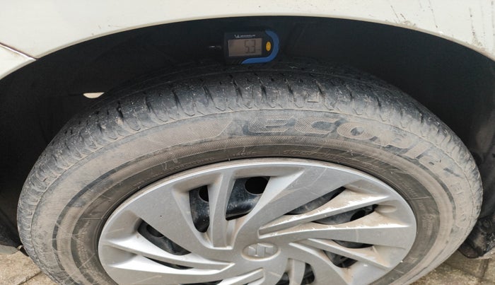 2022 Maruti Ertiga   VXI (O) CNG, Petrol, Manual, 31,802 km, tyre