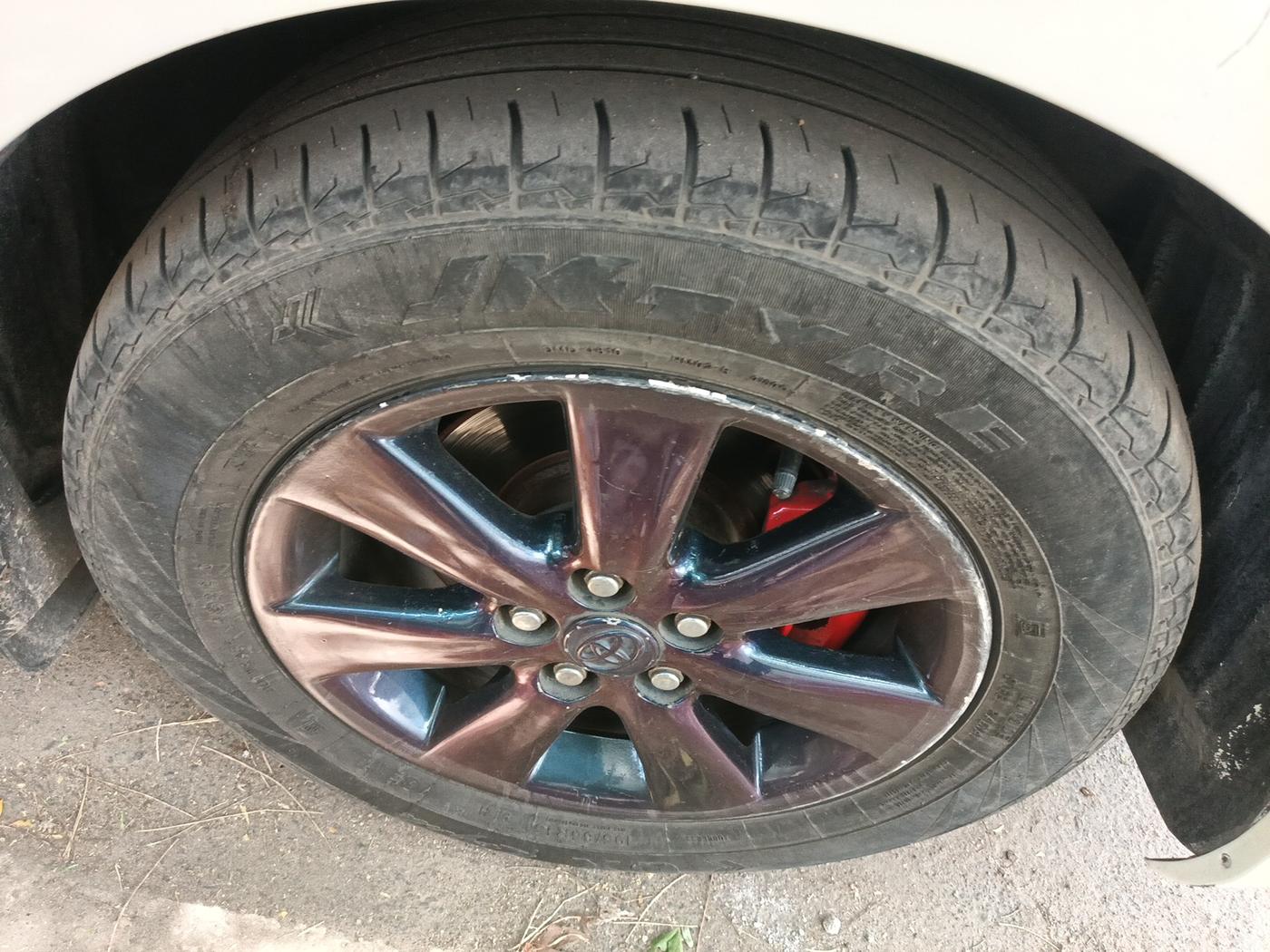 2010 Toyota Corolla Altis G DIESEL, Diesel, Manual, 1,42,914 km, tyre