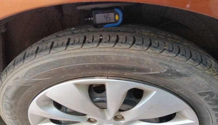 2017 Maruti Baleno DELTA PETROL 1.2, Petrol, Manual, 5,00,000 km, tyre