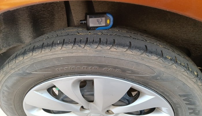 2017 Maruti Baleno DELTA PETROL 1.2, Petrol, Manual, 5,00,000 km, tyre