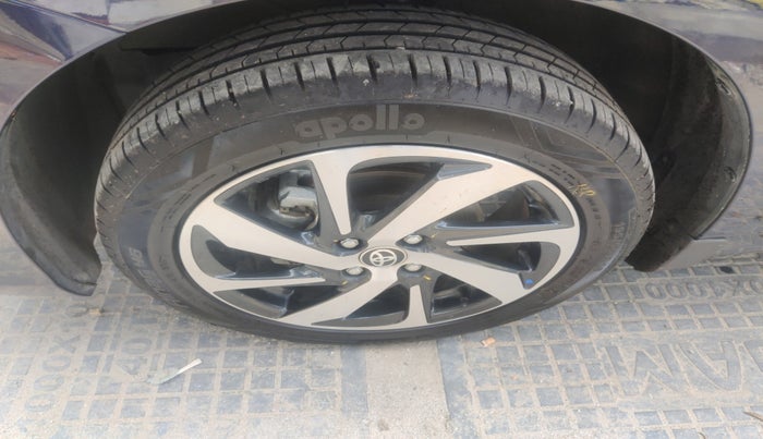 2023 Toyota Glanza V, Petrol, Manual, 14,413 km, tyre
