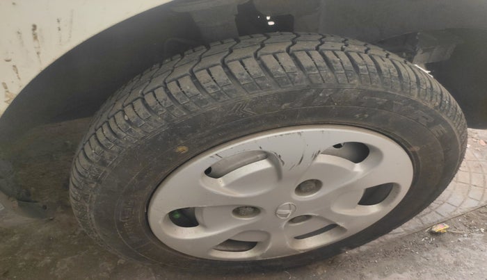 2018 Tata Nano TWIST XTA, Petrol, Automatic, 10,444 km, tyre