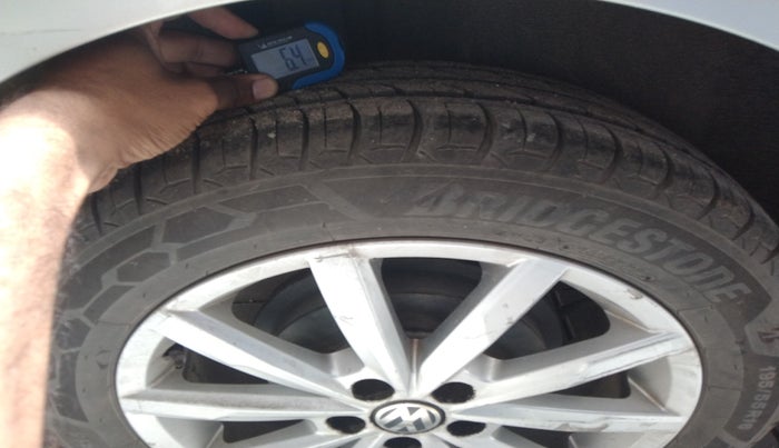 2018 Volkswagen Vento HIGHLINE PLUS 1.2 AT 16 ALLOY, Petrol, Automatic, 77,283 km, tyre