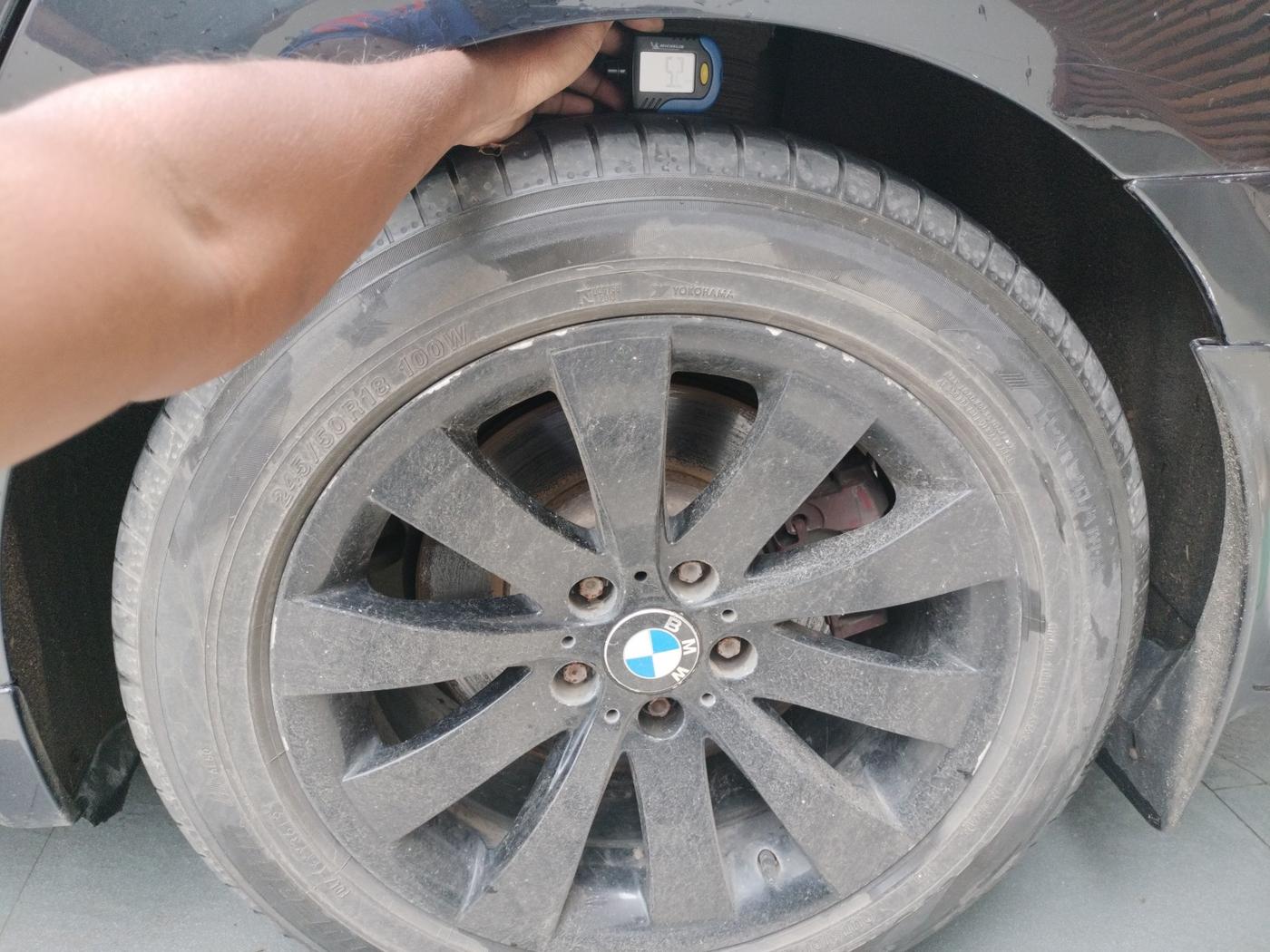 2011 BMW 7 Series 730Ld, Diesel, Automatic, 92,908 km, tyre