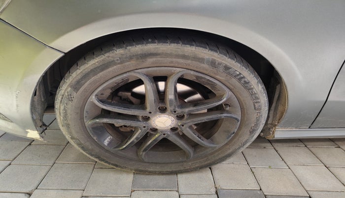 2013 Mercedes Benz A Class A180 CDI STYLE, Diesel, Automatic, 1,00,656 km, tyre