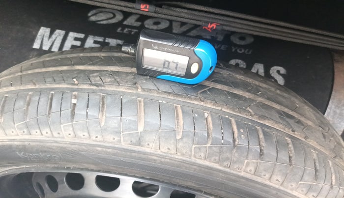 2019 Hyundai Grand i10 MAGNA 1.2 KAPPA VTVT, Petrol, Manual, 99,000 km, tyre