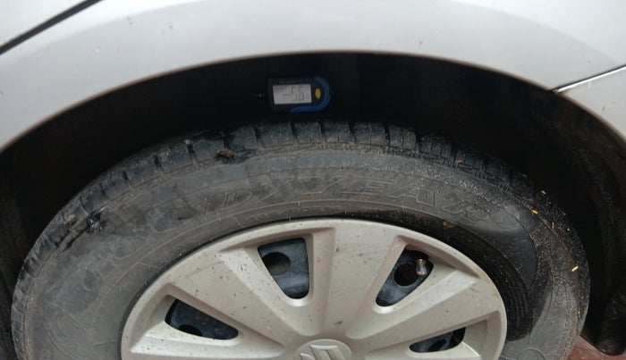 2010 Maruti Swift Dzire VXI, Petrol, Manual, 72,641 km, tyre