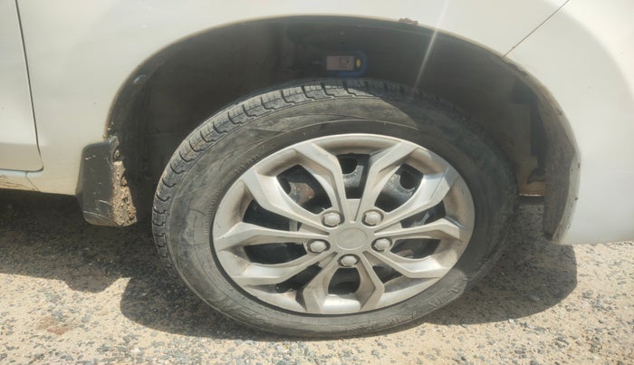 2017 Maruti Alto K10 VXI, Petrol, Manual, 66,961 km, tyre