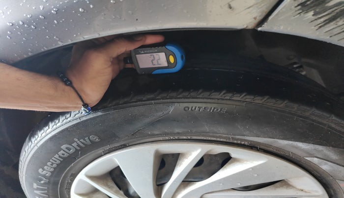 2011 Maruti SX4 VXI CNG, Petrol, Manual, 1,58,882 km, tyre