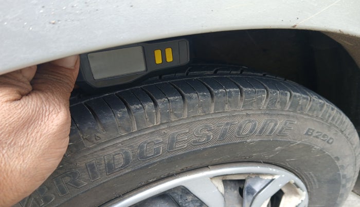 2012 Maruti Alto 800 LXI, Petrol, Manual, 74,392 km, tyre