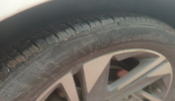 2021 Hyundai NEW I20 ASTA (O) 1.2 MT, Petrol, Manual, 79,000 km, tyre