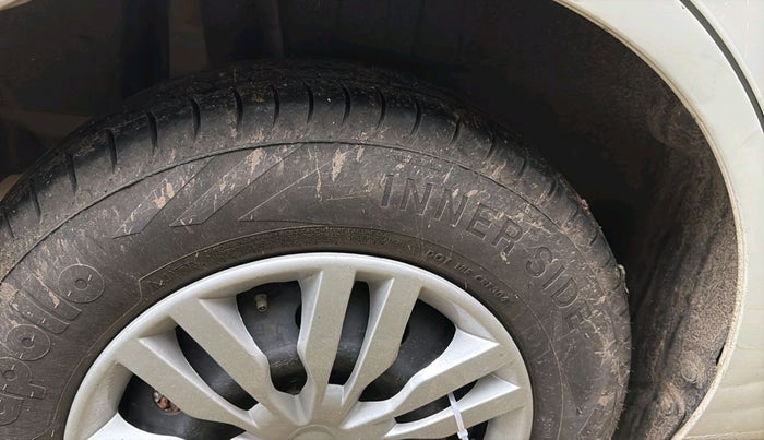 2018 Maruti Dzire VDI, Diesel, Manual, 1,00,478 km, tyre