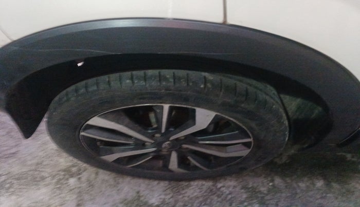 2019 Mahindra XUV300 W8 (O) 1.5 DIESEL, Diesel, Manual, 1,07,740 km, tyre