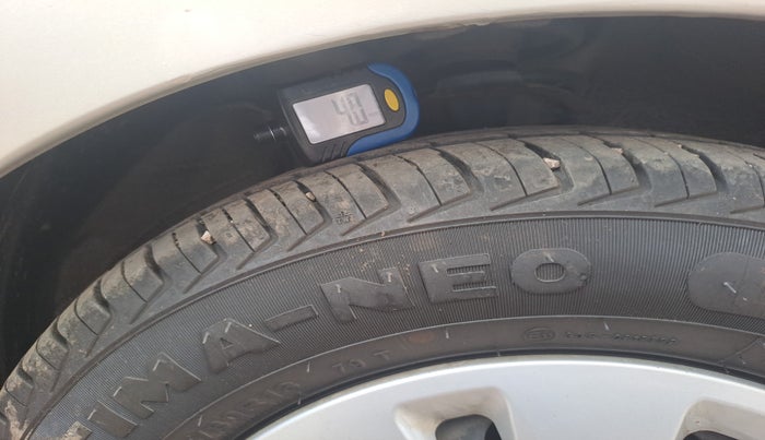 2011 Hyundai i10 MAGNA 1.2, Petrol, Manual, 84,411 km, tyre