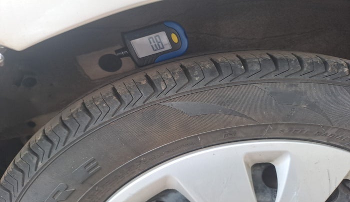2011 Hyundai i10 MAGNA 1.2, Petrol, Manual, 84,411 km, tyre