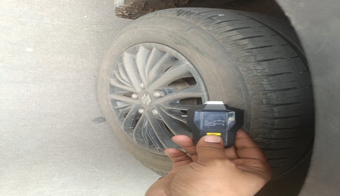 2021 Maruti XL6 ALPHA AT, Petrol, Automatic, 34,262 km, tyre