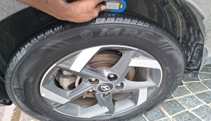 2019 Hyundai VENUE SX 1.0 (O) TURBO, Petrol, Manual, 15,664 km, tyre