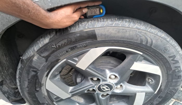 2019 Hyundai VENUE SX 1.0 (O) TURBO, Petrol, Manual, 15,664 km, tyre