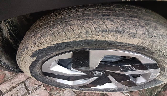 2022 Nissan MAGNITE XL, Petrol, Manual, 45,118 km, tyre