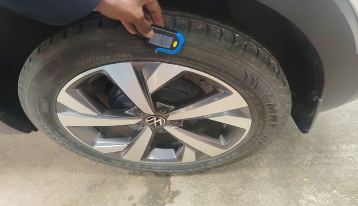 2023 Volkswagen TAIGUN TOPLINE 1.0 TSI AT, Petrol, Automatic, 13,994 km, tyre