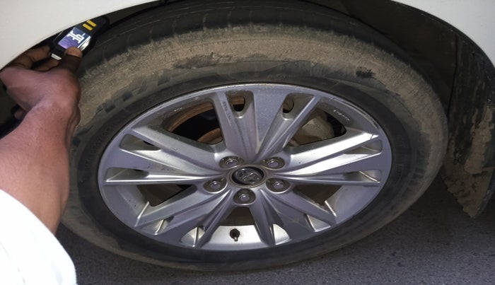2020 Toyota Innova Crysta 2.4 ZX AT 7 STR, Diesel, Automatic, 1,41,622 km, tyre