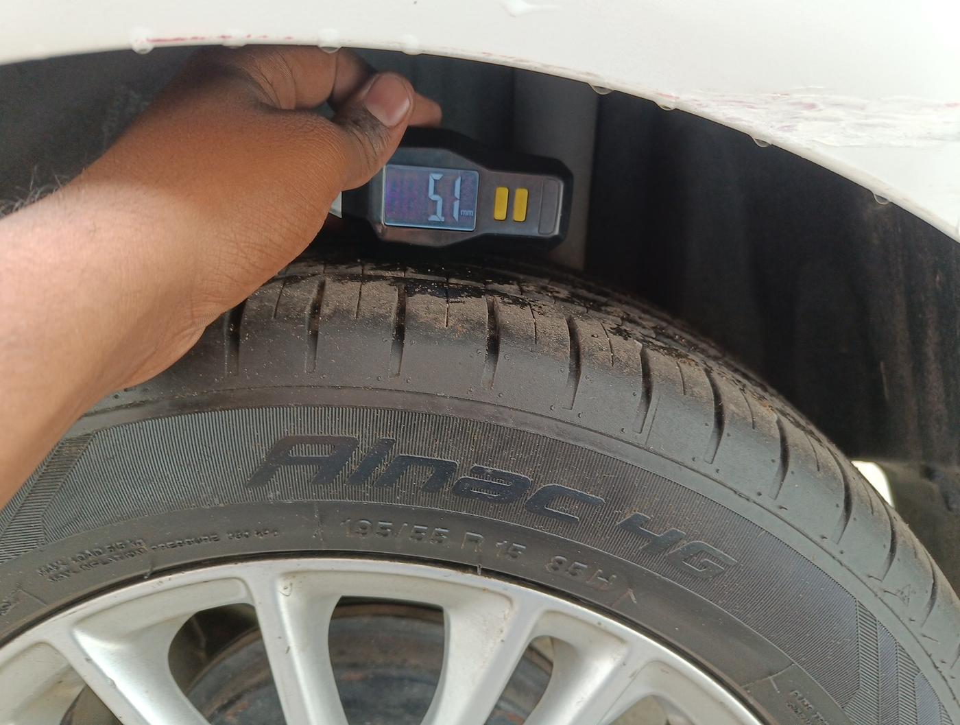 2019 Ford Figo Aspire TITANIUM PLUS 1.5 DIESEL, Diesel, Manual, 1,21,323 km, tyre