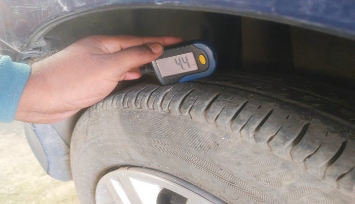 2019 Maruti Dzire VXI, Petrol, Manual, 35,386 km, tyre