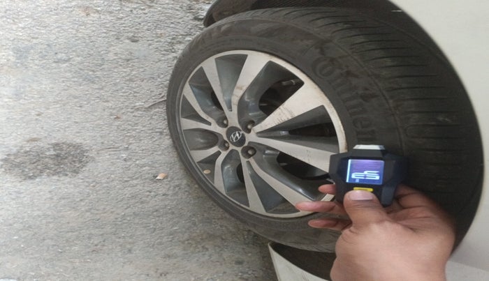 2014 Hyundai Verna FLUIDIC 1.6 CRDI SX OPT AT, Diesel, Automatic, 2,08,152 km, tyre