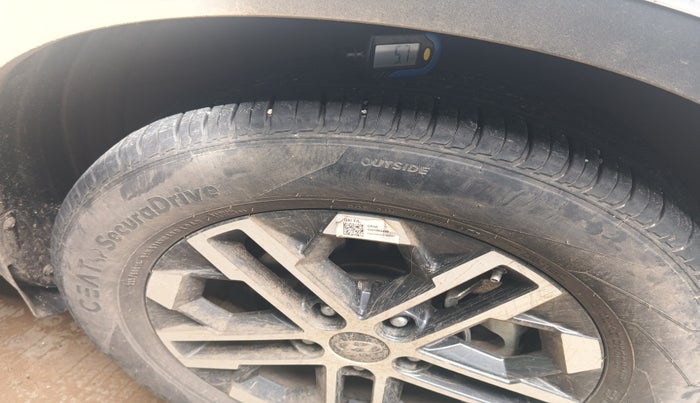 2023 Hyundai VENUE SX (O) MT 1.0 Turbo, Petrol, Manual, 15,683 km, tyre